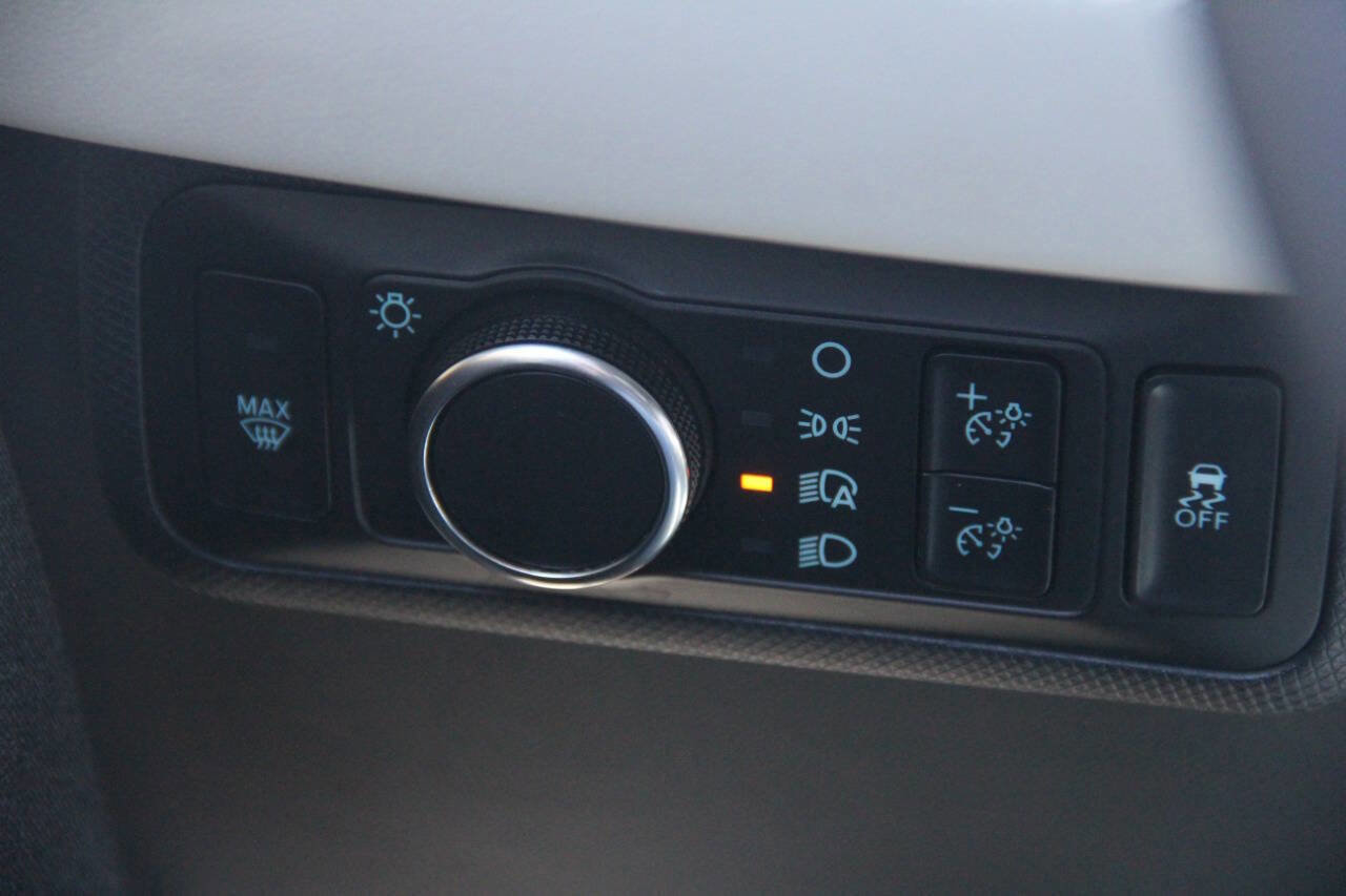 Certified 2022 Ford Mustang Mach-E Premium image 34