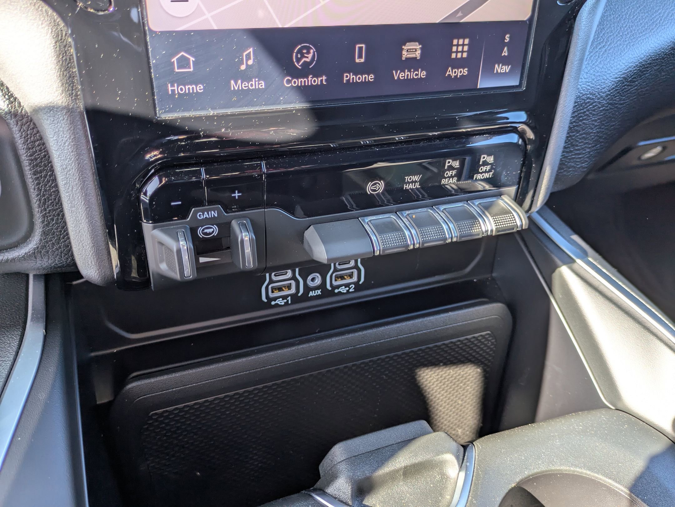 Used 2025 RAM 2500 Big Horn AWD/4WD image 24