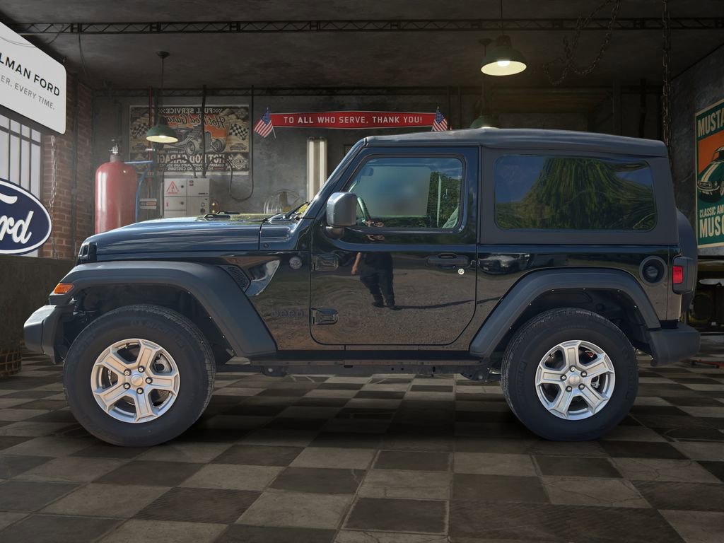 Used 2022 Jeep Wrangler Sport S image 3