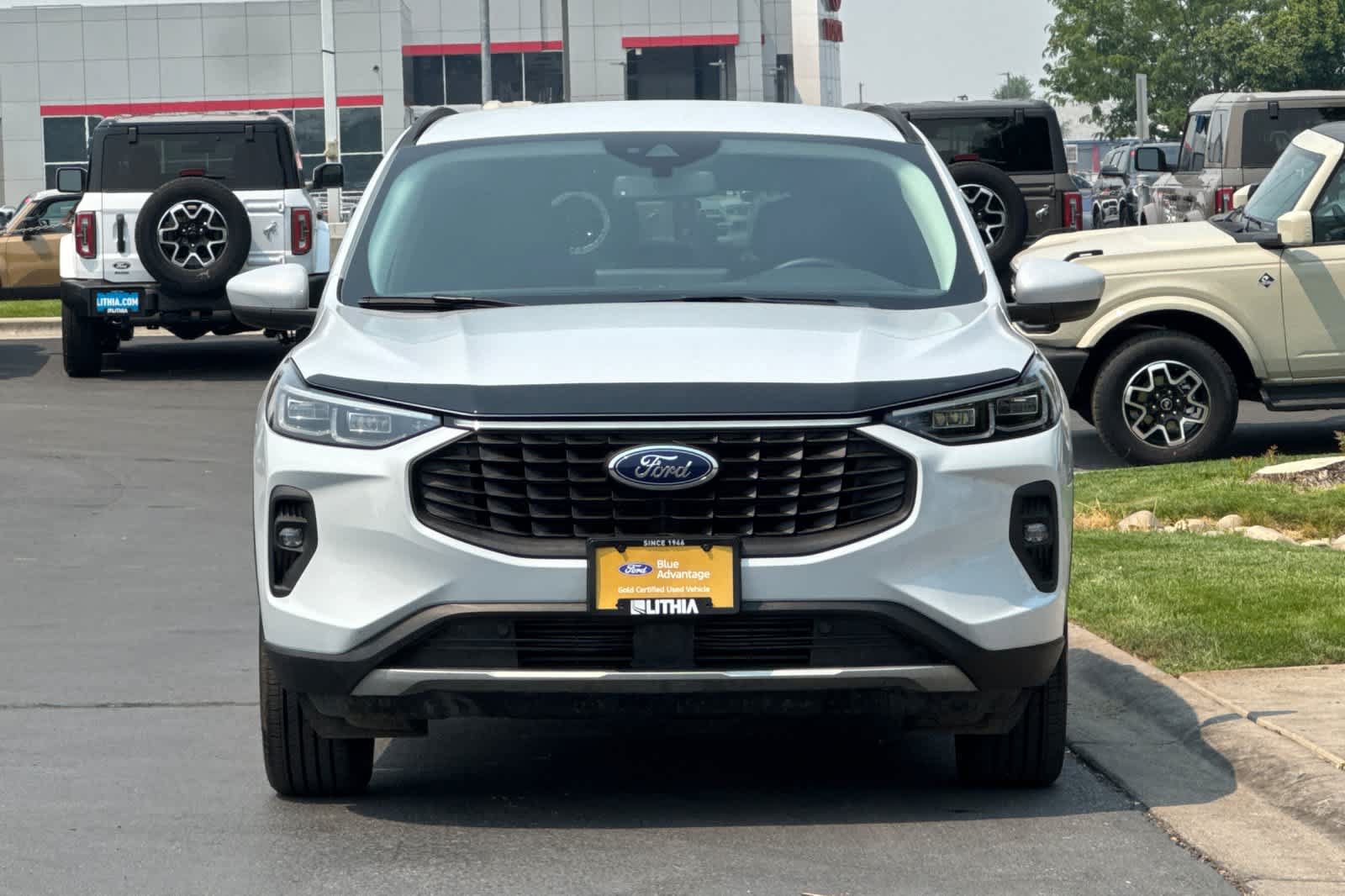 Certified 2025 Ford Escape Platinum AWD/4WD image 10