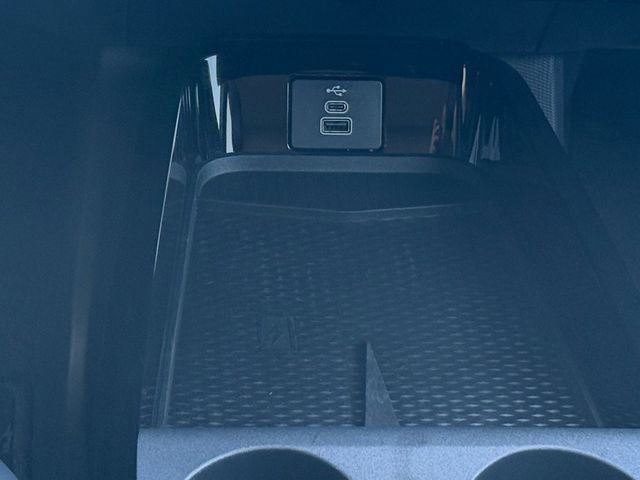 Certified 2025 Ford Mustang Mach-E Select w/ Comfort Package Lite image 6