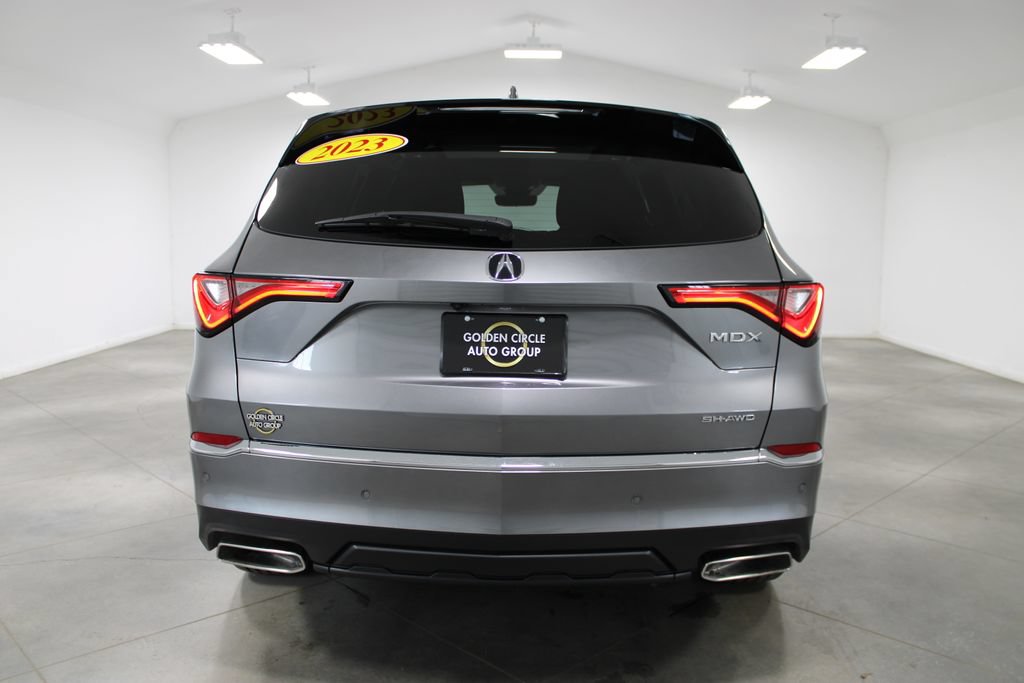 Used 2023 Acura MDX w/ Technology Package AWD/4WD image 9