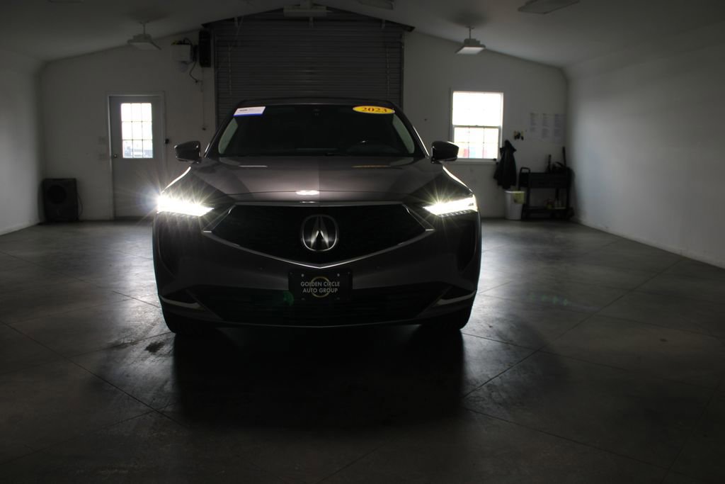 Used 2023 Acura MDX SH-AWD w/ Technology Package image 9