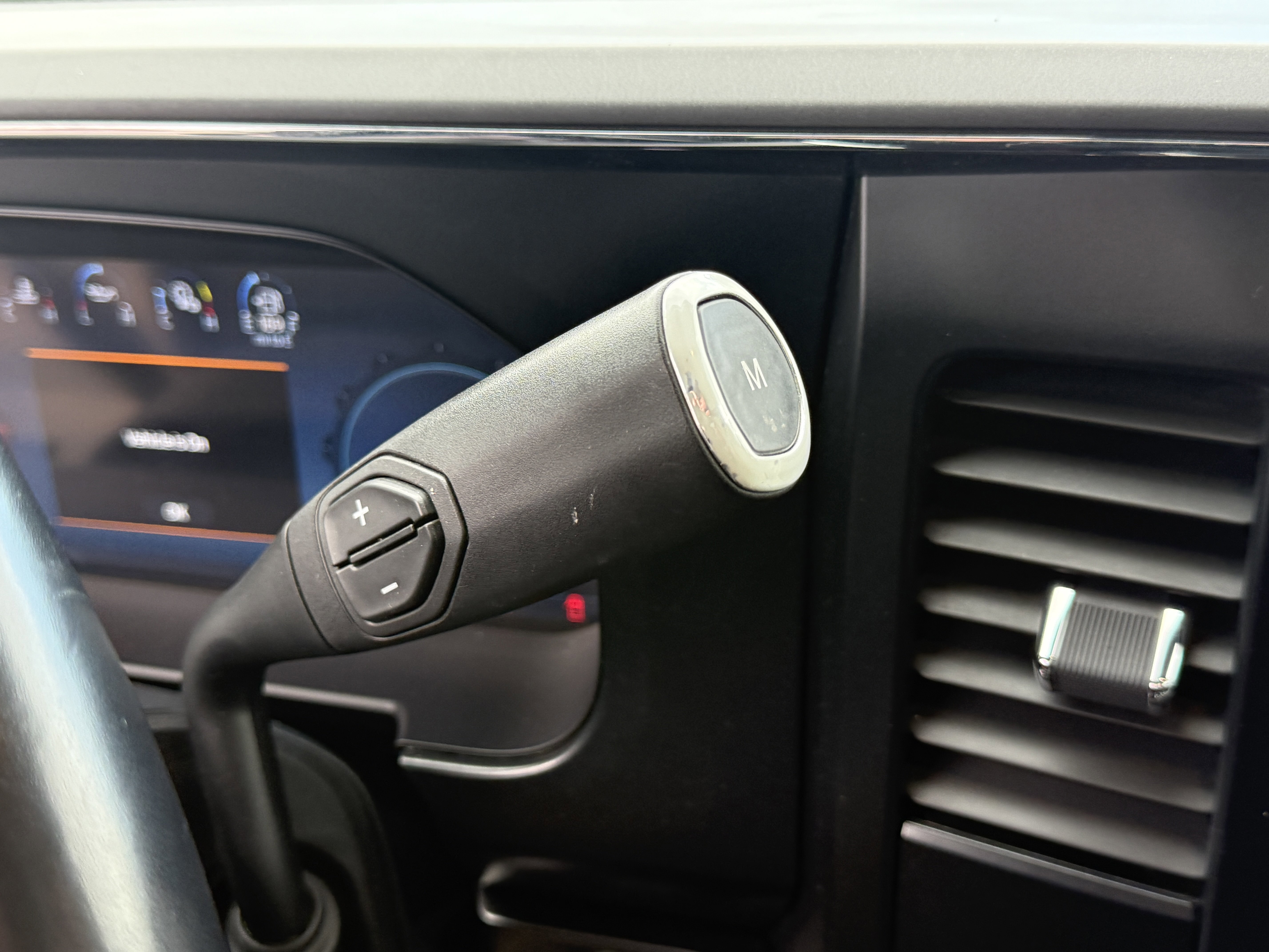 Certified 2023 Ford F350 Lariat w/ Chrome Package image 25