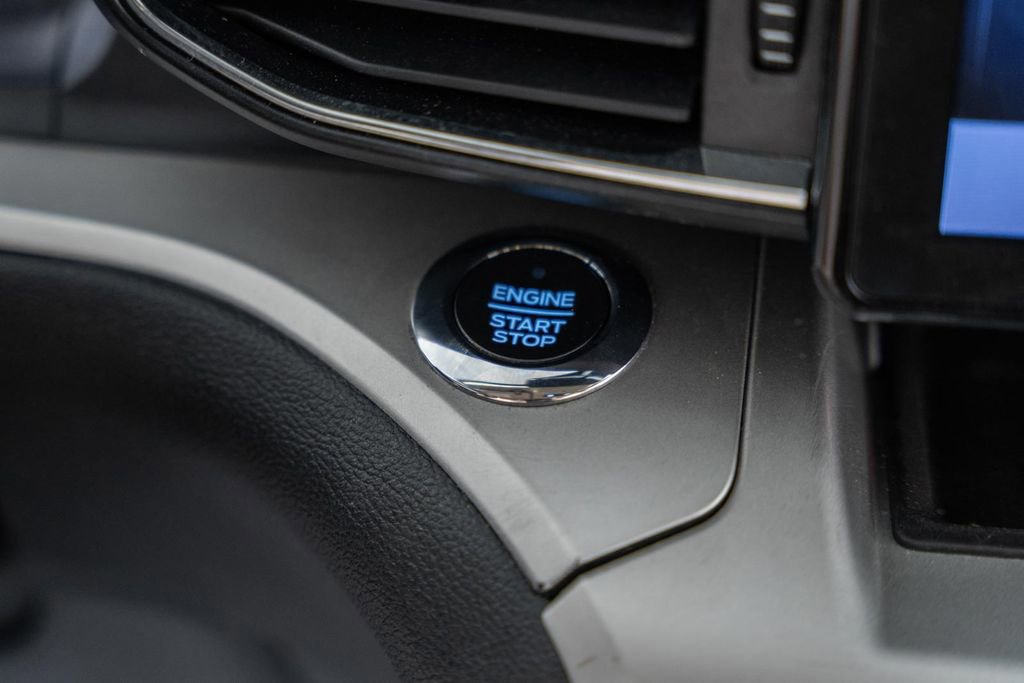 Certified 2021 Ford Explorer XLT w/ Equipment Group 202A image 25