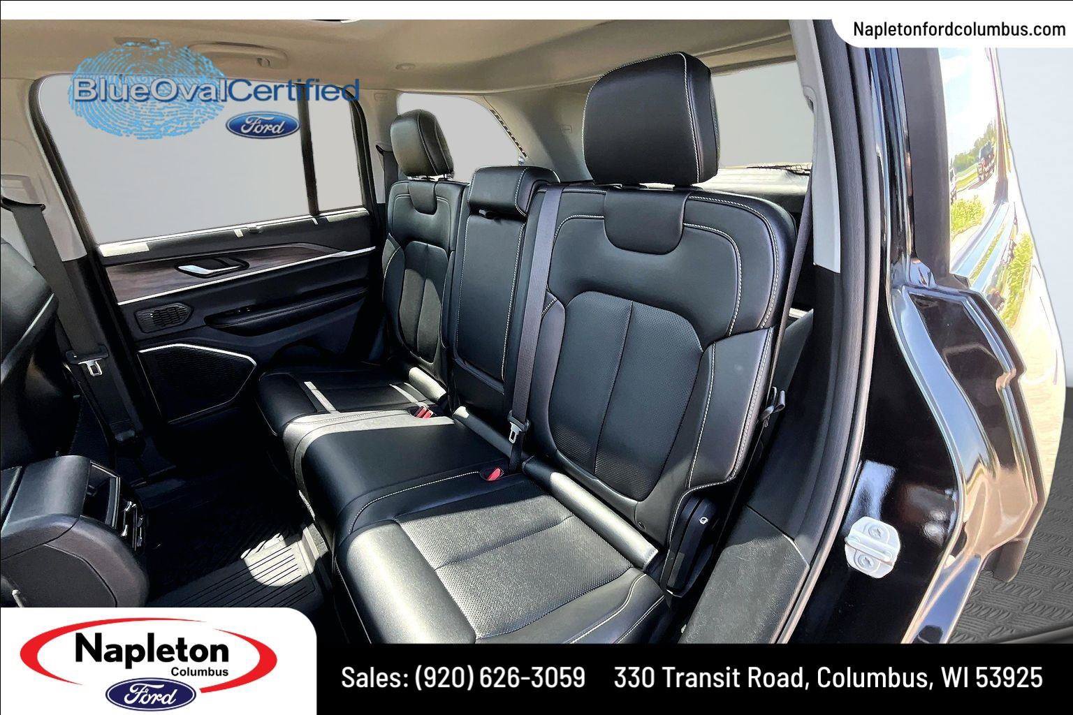 Used 2023 Jeep Grand Cherokee Limited w/ Luxury Tech Group II AWD/4WD image 27