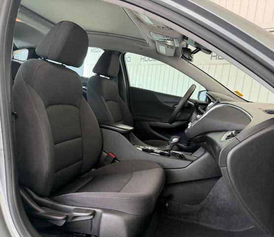 Used 2024 Chevrolet Malibu LT FWD image 7