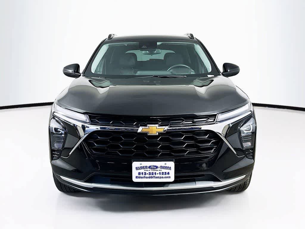 Used 2025 Chevrolet Trax LT w/ LT Convenience Package FWD image 6