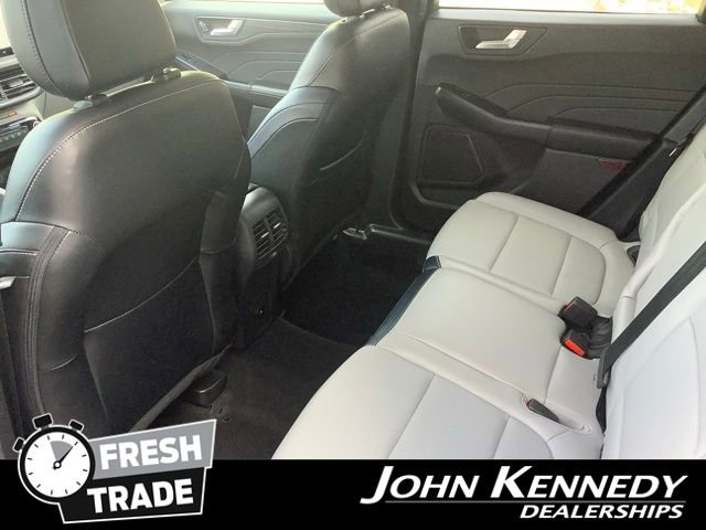 Certified 2023 Ford Escape Platinum AWD/4WD image 30