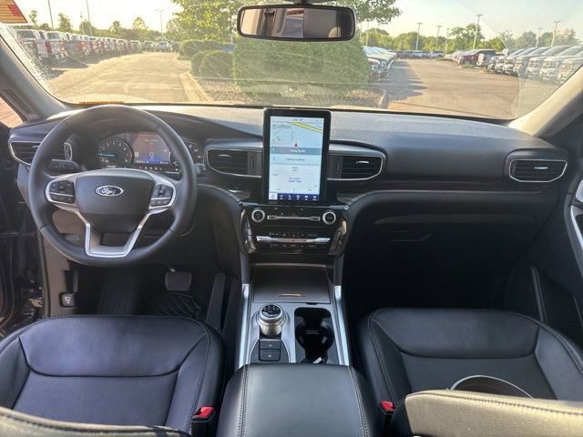 Certified 2023 Ford Explorer Limited w/ Limited Technology Package AWD/4WD image 25
