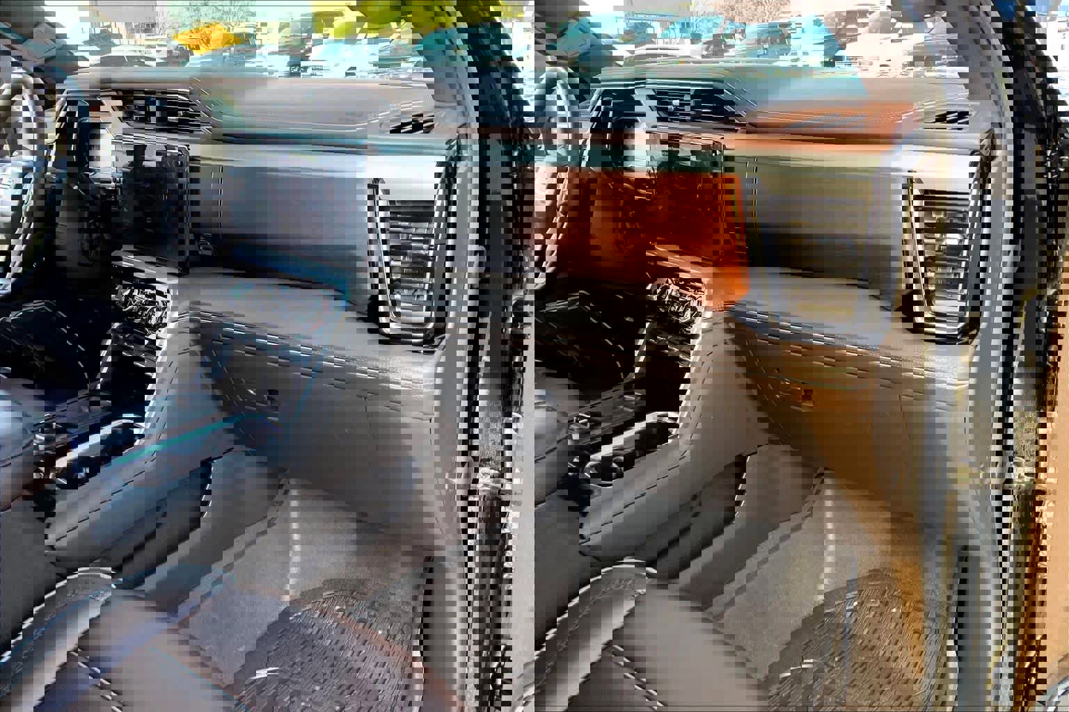 Used 2025 GMC Sierra 2500 Denali w/ Denali Reserve Package image 18