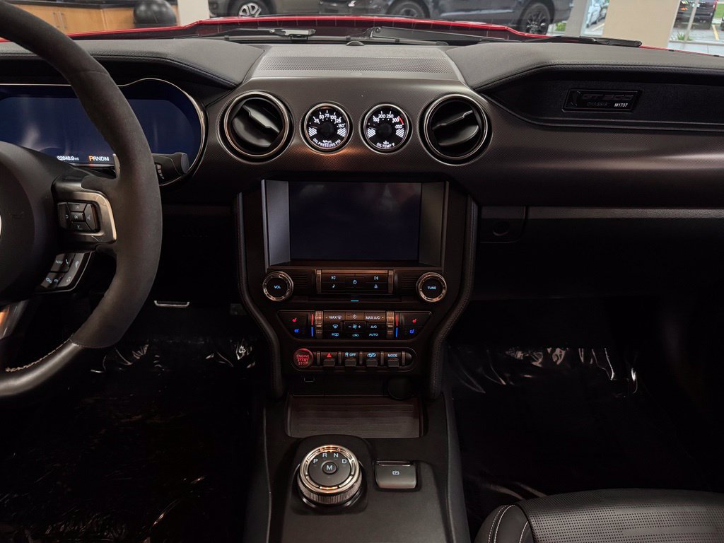 Certified 2021 Ford Mustang Shelby GT500 w/ Technology Package RWD image 2