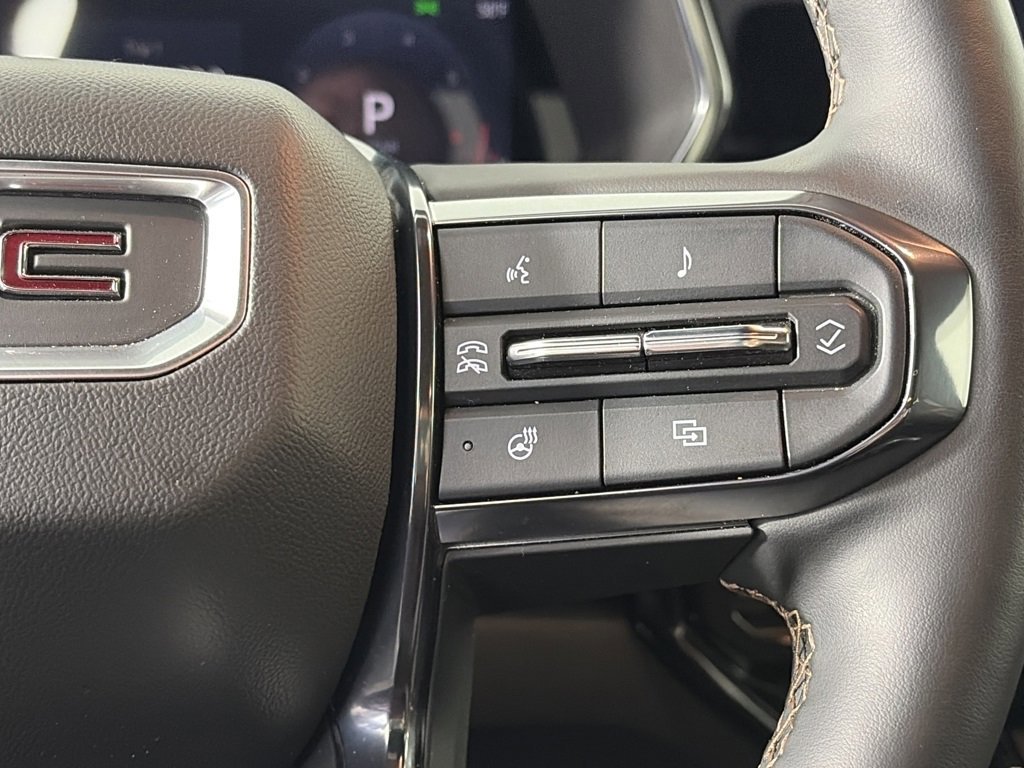 Used 2024 GMC Canyon AT4 w/ AT4 Premium Package image 18