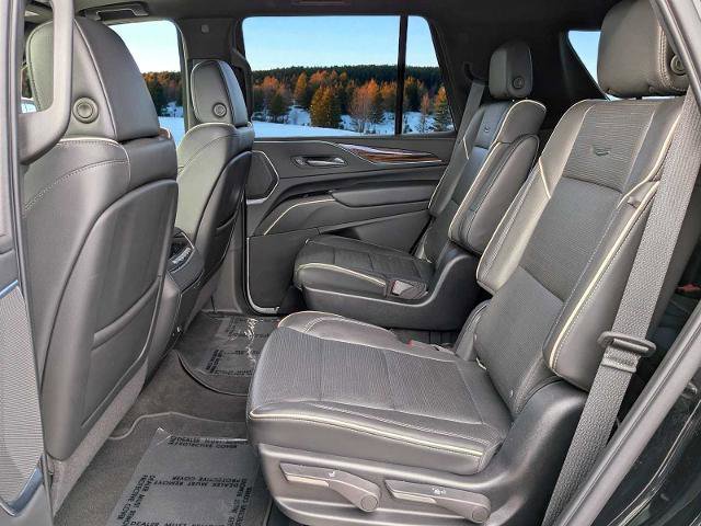 Used 2022 Cadillac Escalade Premium Luxury image 22