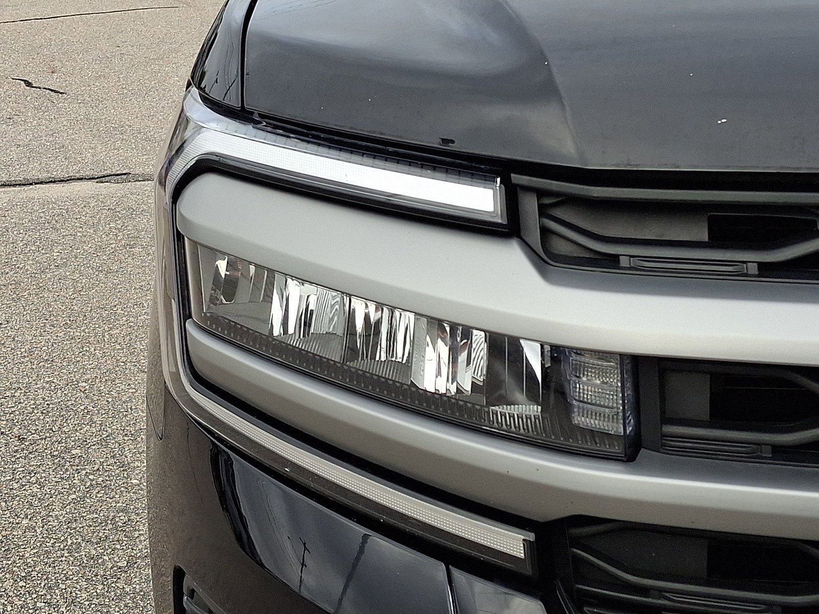 Certified 2024 Ford Expedition XLT AWD/4WD image 8
