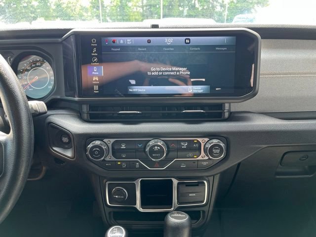Used 2024 Jeep Gladiator Sport AWD/4WD image 12