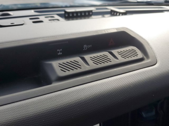 Certified 2022 Ford Bronco Black Diamond image 26