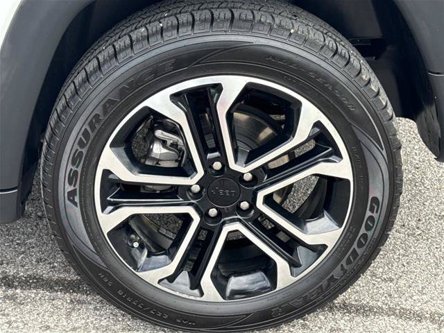 Used 2024 Jeep Compass Limited AWD/4WD image 9