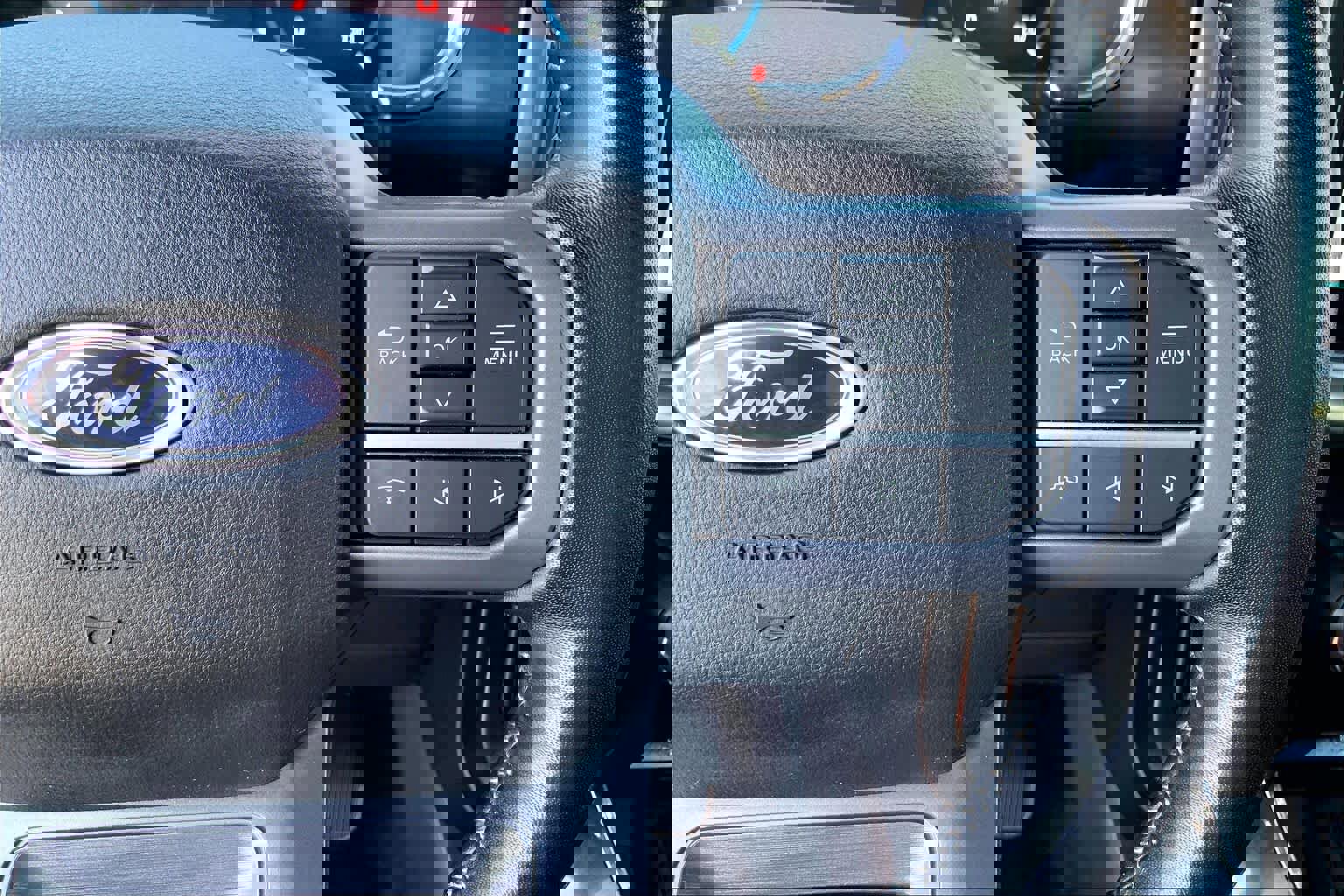 Certified 2023 Ford F150 Lariat w/ Equipment Group 502A High image 25