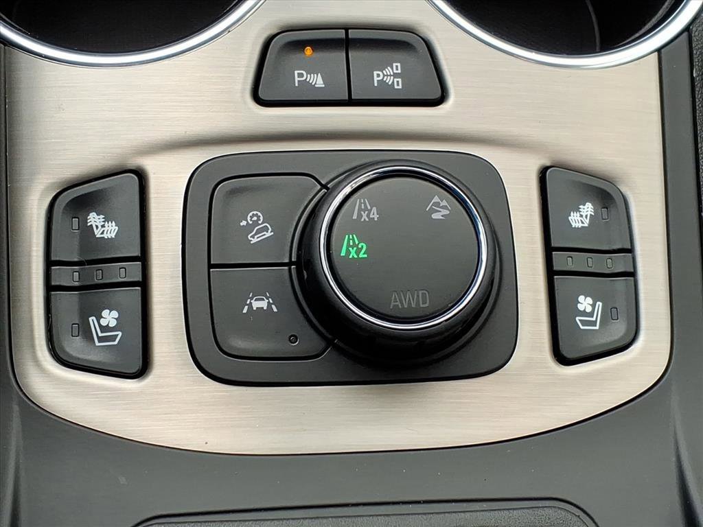 Used 2023 GMC Terrain Denali w/ Black Diamond Edition image 19