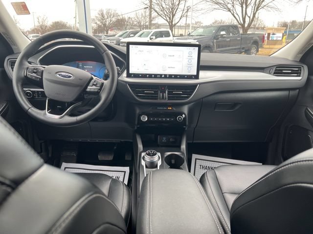 Certified 2023 Ford Escape Platinum AWD/4WD image 22