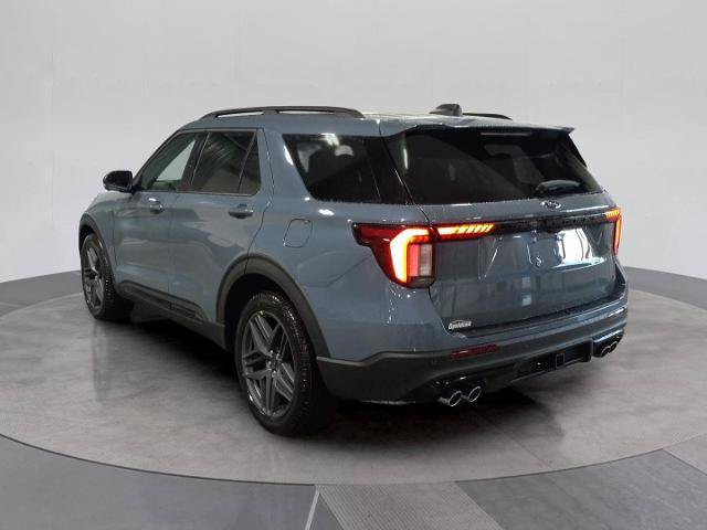 Certified 2025 Ford Explorer ST AWD/4WD image 4