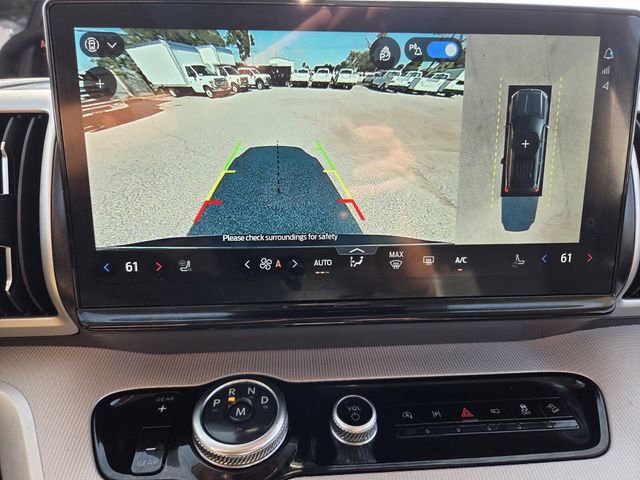 Certified 2025 Ford Expedition Active image 27