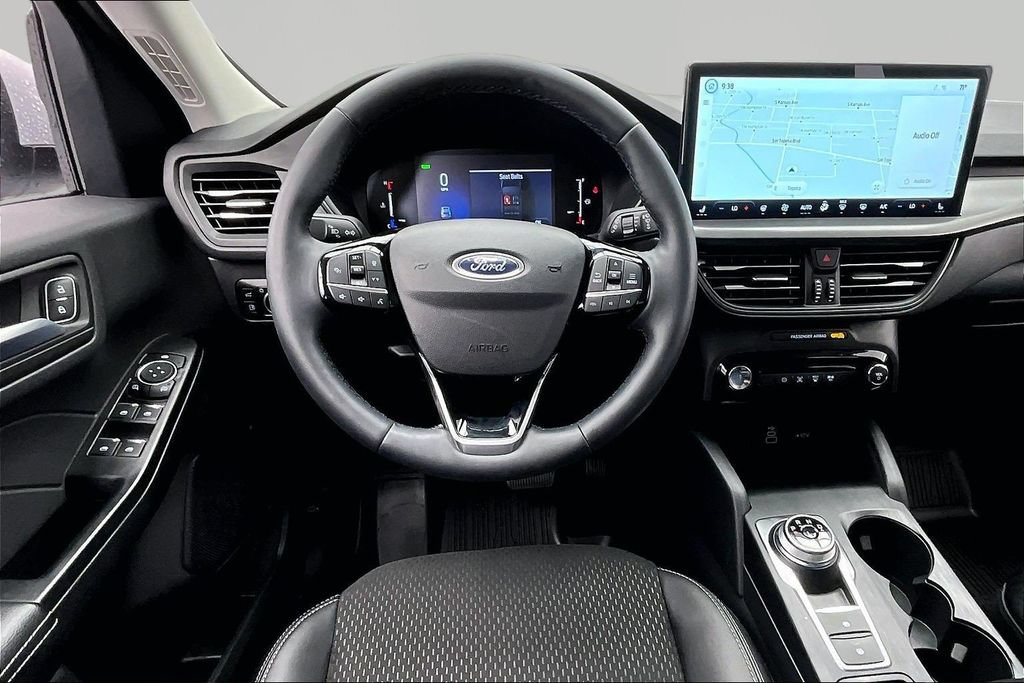 Certified 2025 Ford Escape SE FWD image 5