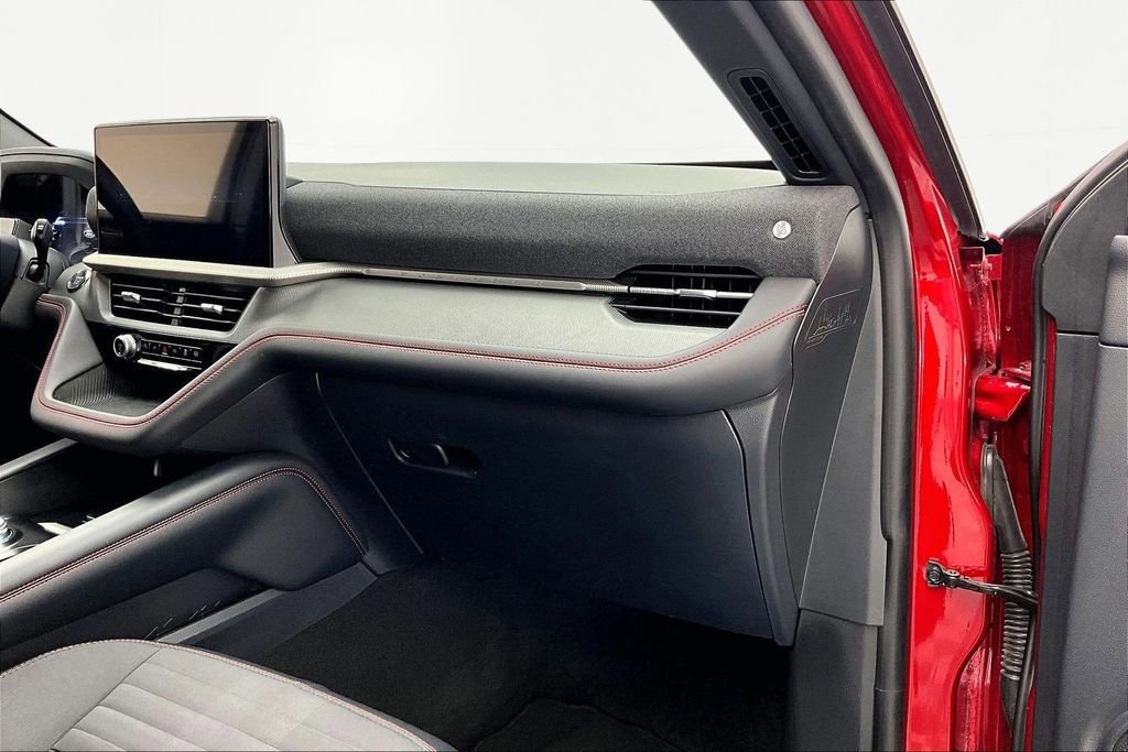 Certified 2025 Ford Explorer ST-Line w/ ST-Line Street Pack image 17