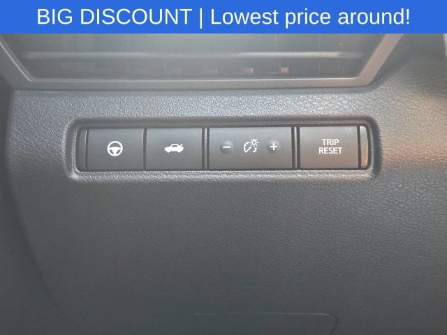 Used 2020 Nissan Altima 2.0 Platinum FWD image 25