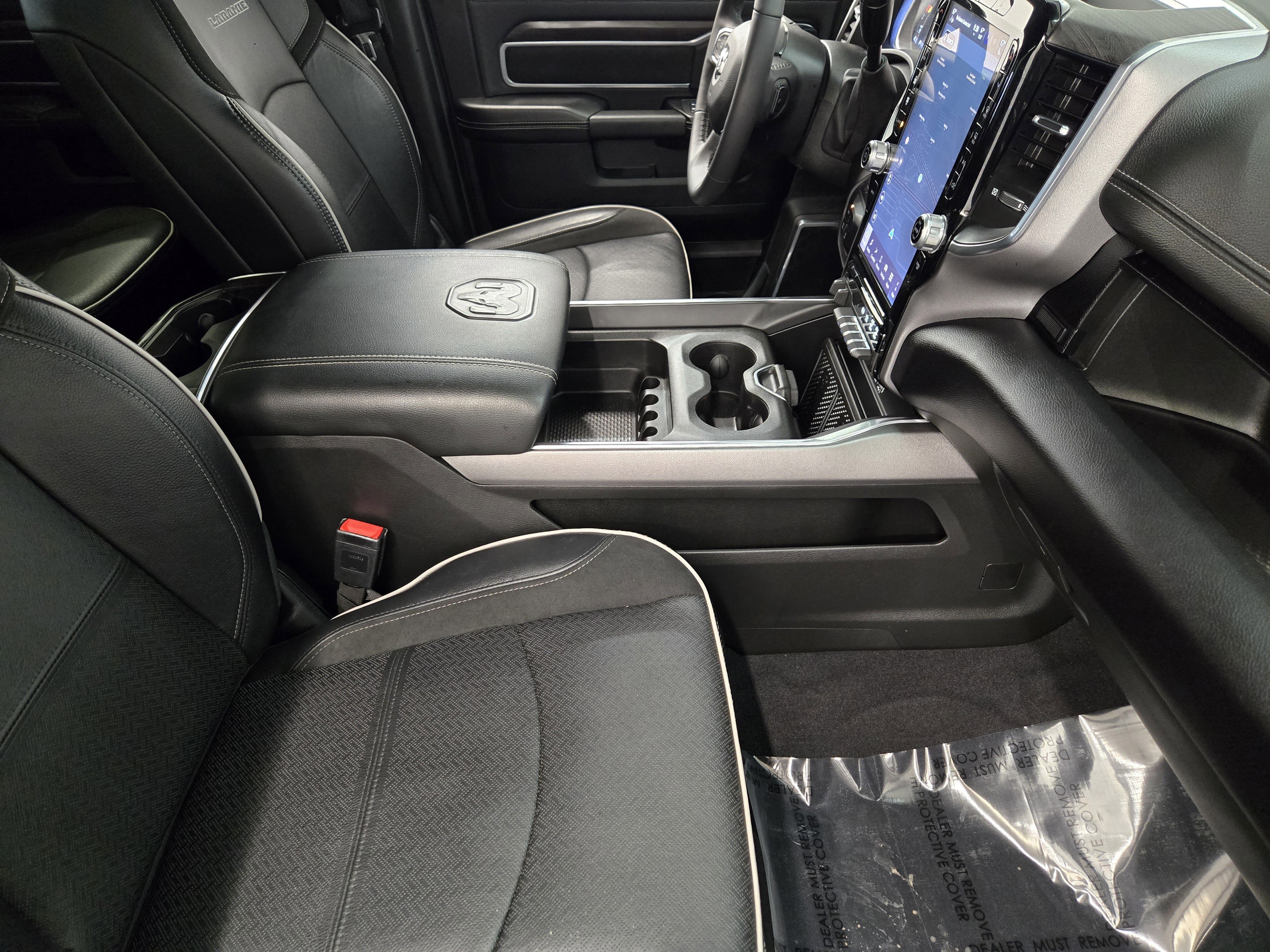 Used 2025 RAM 2500 Laramie AWD/4WD image 15