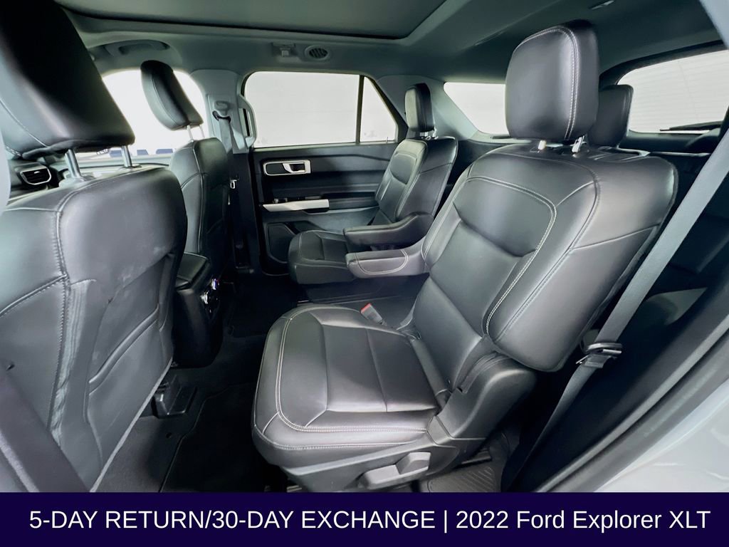 Certified 2022 Ford Explorer XLT w/ Equipment Group 202A AWD/4WD image 27