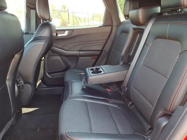 Certified 2024 Ford Escape ST-Line w/ Tech Pack #1 AWD/4WD image 6