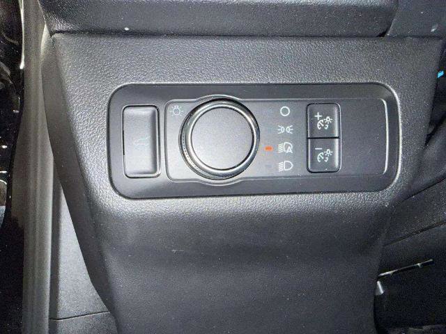 Certified 2022 Ford Escape SE w/ SE Sport Appearance Package image 21