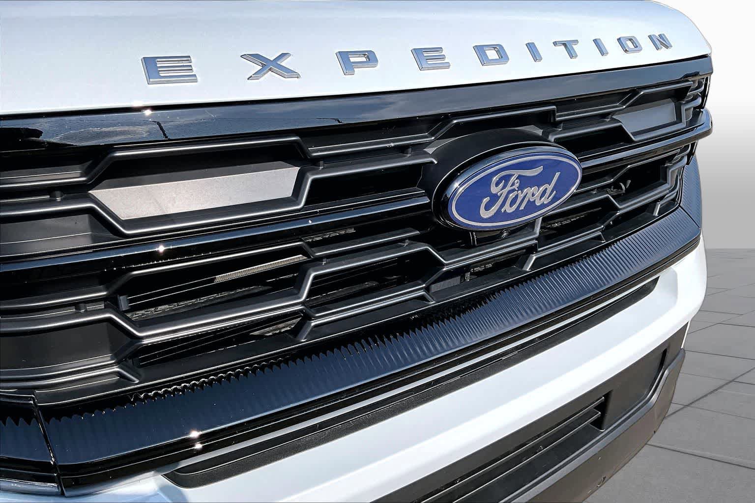 Certified 2025 Ford Expedition Active RWD image 30