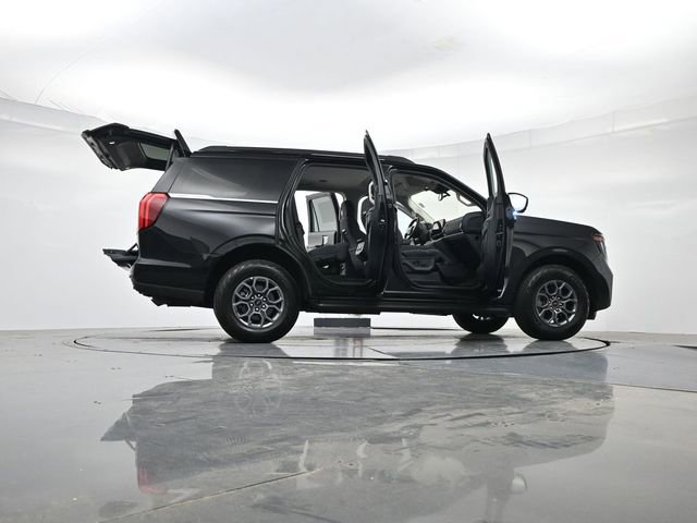 Certified 2025 Ford Expedition Active RWD image 52