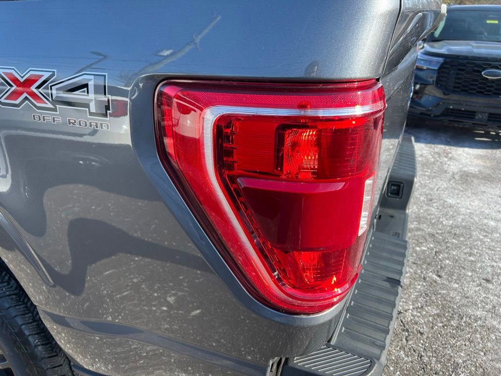 Certified 2022 Ford F150 XLT w/ Equipment Group 302A High image 39