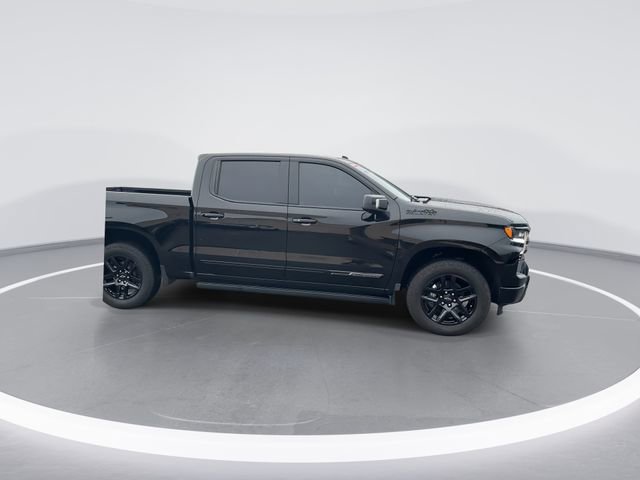 Used 2026 Chevrolet Silverado 1500 High Country w/ Midnight Edition AWD/4WD image 8