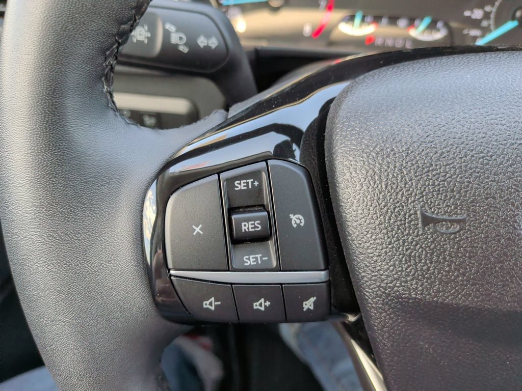 Certified 2022 Ford Escape SE w/ Cold Weather Package AWD/4WD image 24