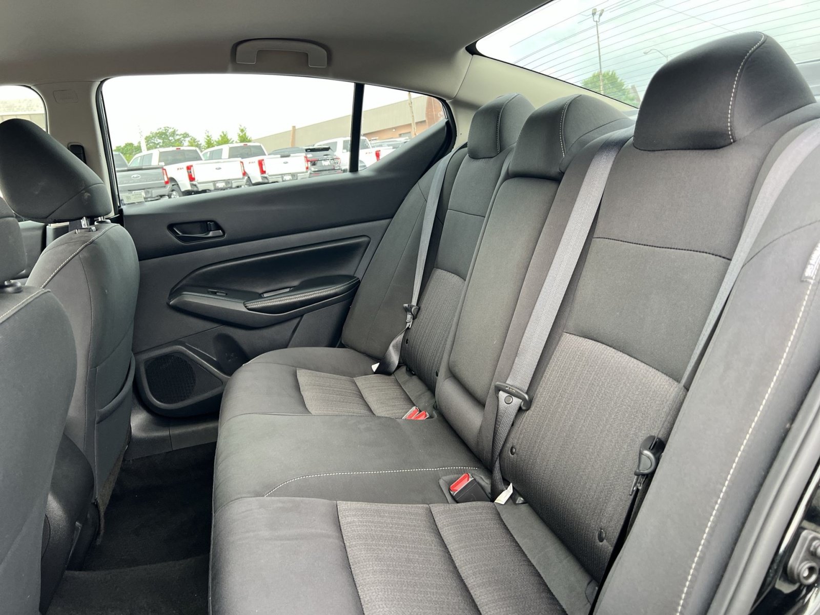Used 2025 Nissan Altima 2.5 SV FWD image 23