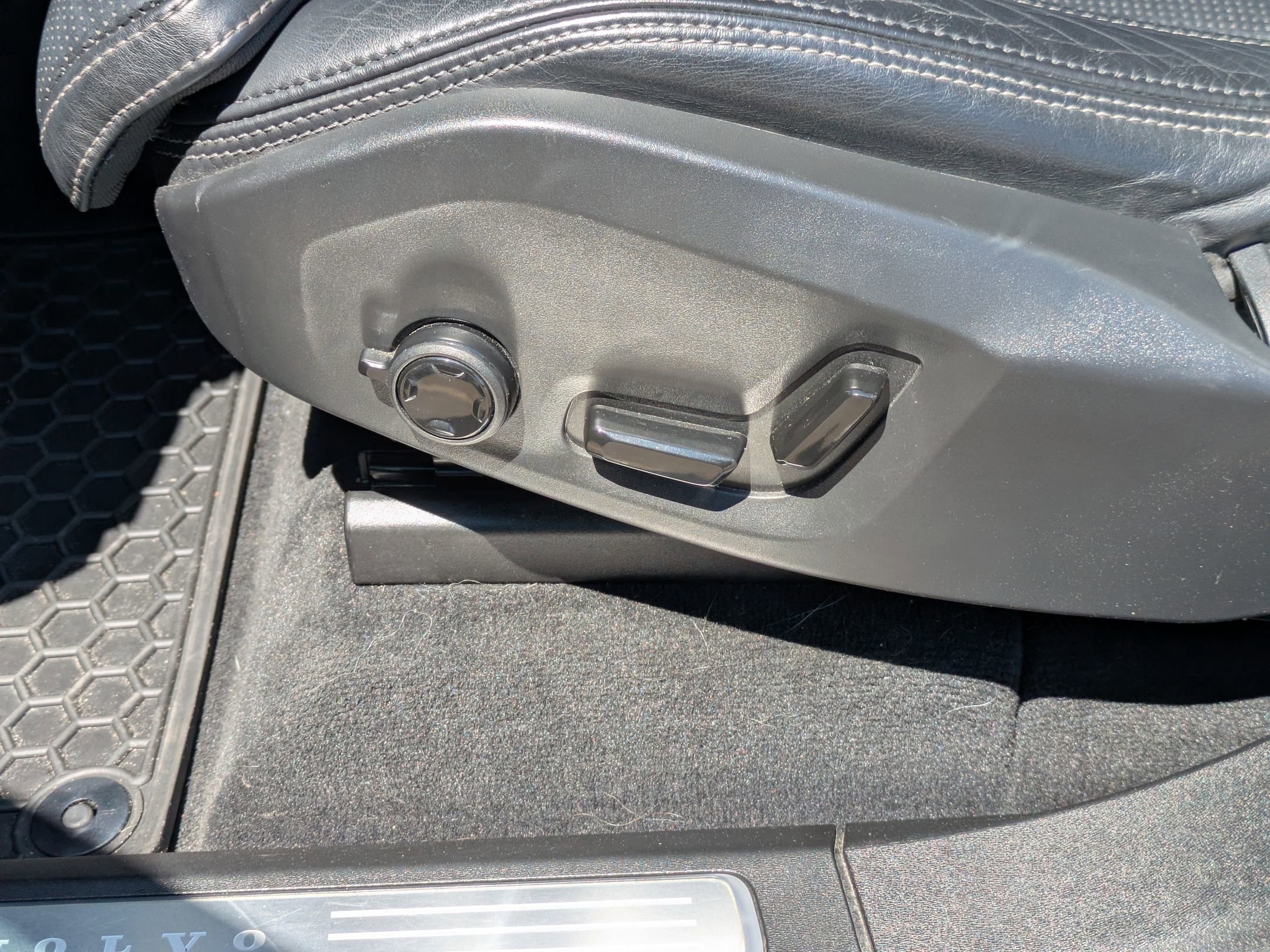 Used 2022 Volvo XC90 T6 Inscription w/ Advanced Package image 13