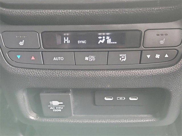 Used 2025 Honda Pilot Black Edition image 25