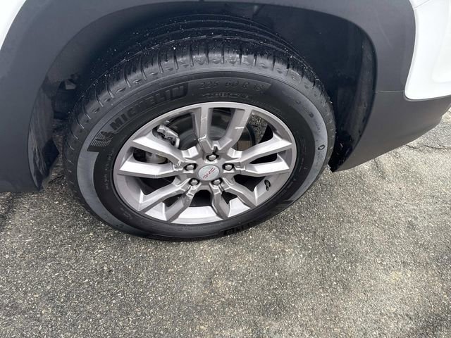 Used 2024 GMC Terrain SLT image 14