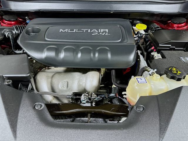 Used 2019 Jeep Cherokee Latitude Plus w/ Comfort/Convenience Group image 22