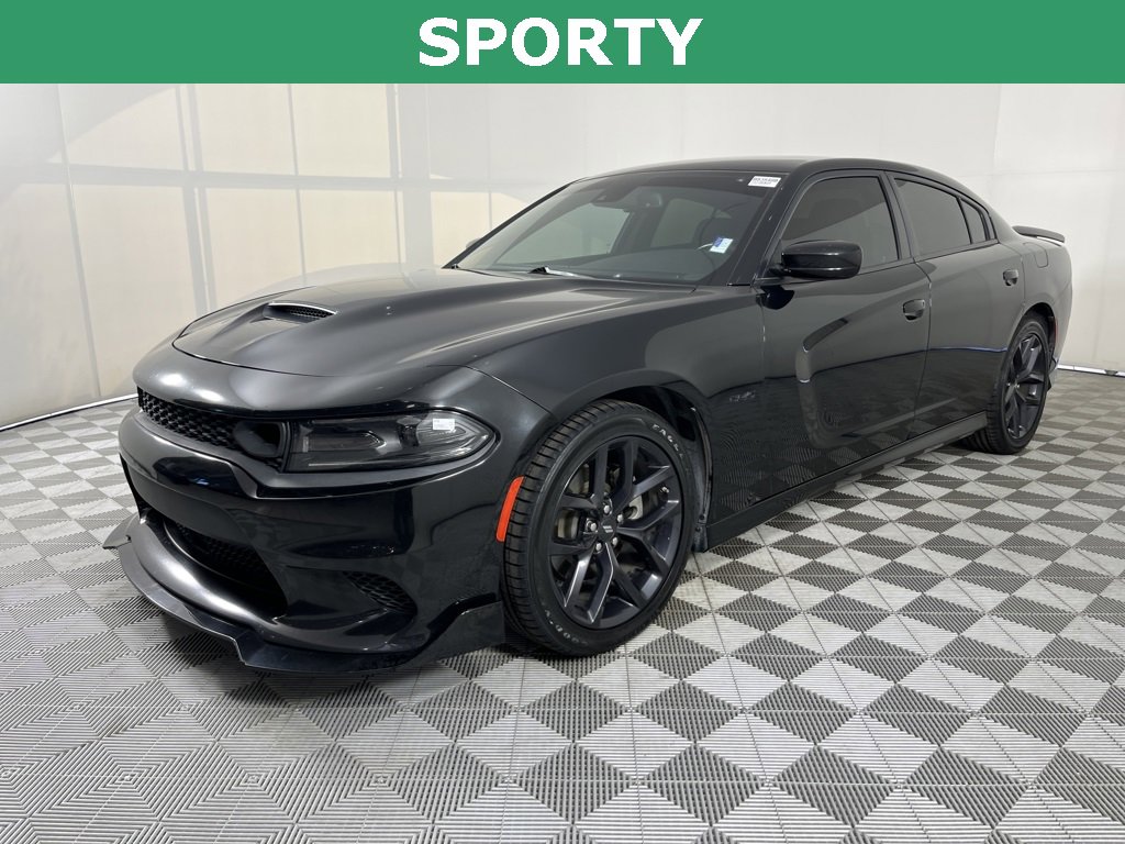 Used 2023 Dodge Charger R/T w/ Blacktop Package image 3