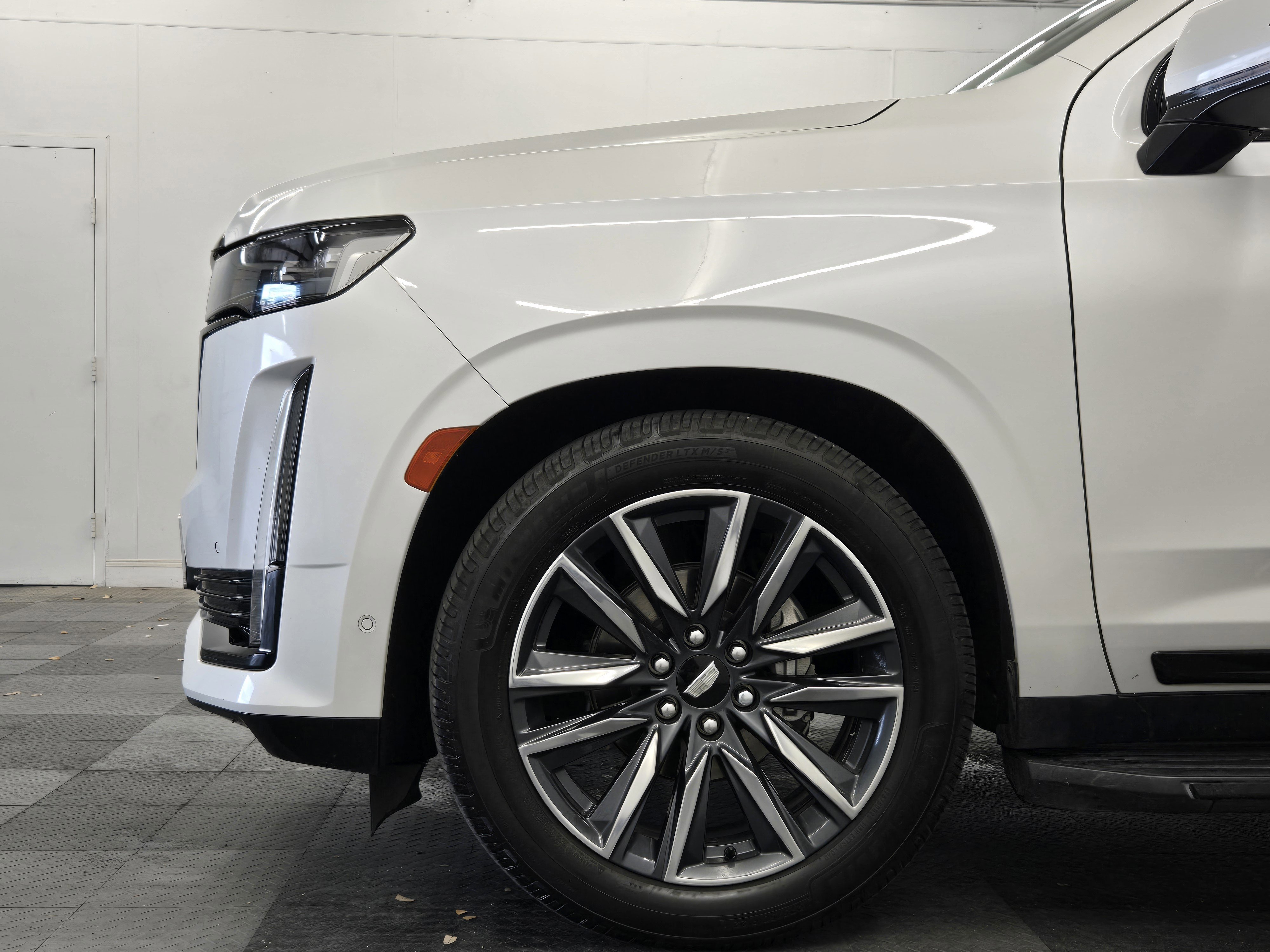 Used 2021 Cadillac Escalade Sport w/ Driver Assist Tech Package image 9