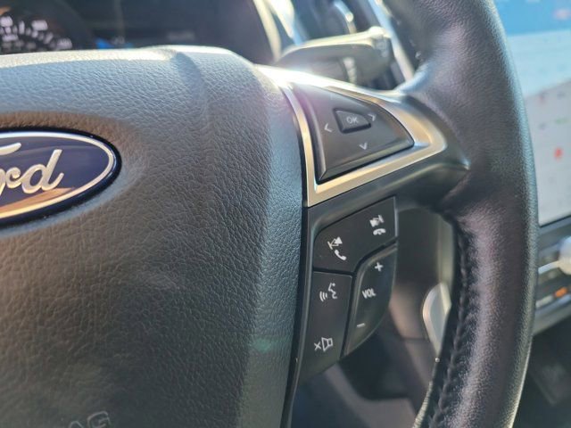 Certified 2023 Ford Edge Titanium image 26