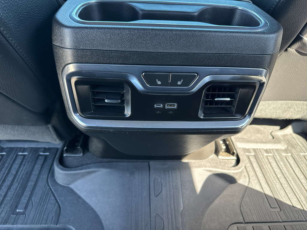 Used 2024 GMC Sierra 2500 Denali w/ Technology Package AWD/4WD image 22