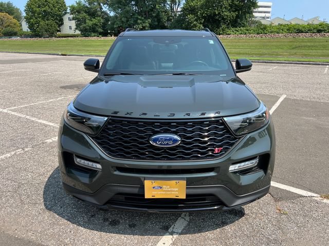 Certified 2024 Ford Explorer ST w/ Equipment Group 401A AWD/4WD image 3
