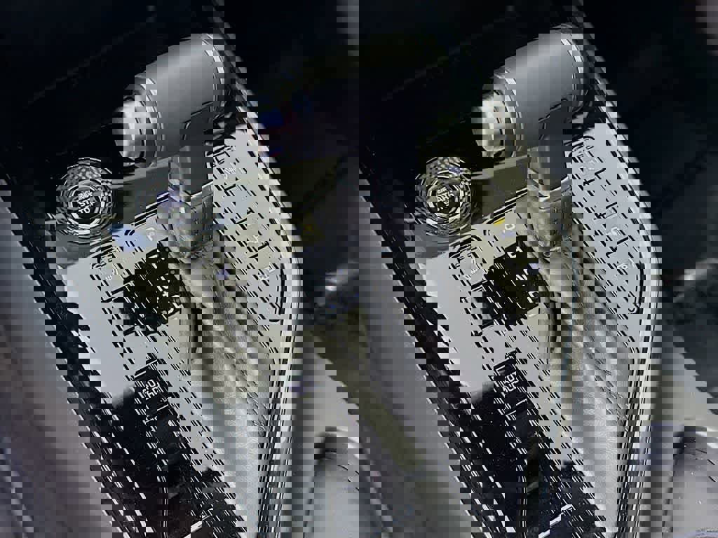 Used 2024 Kia Niro EX Touring image 21